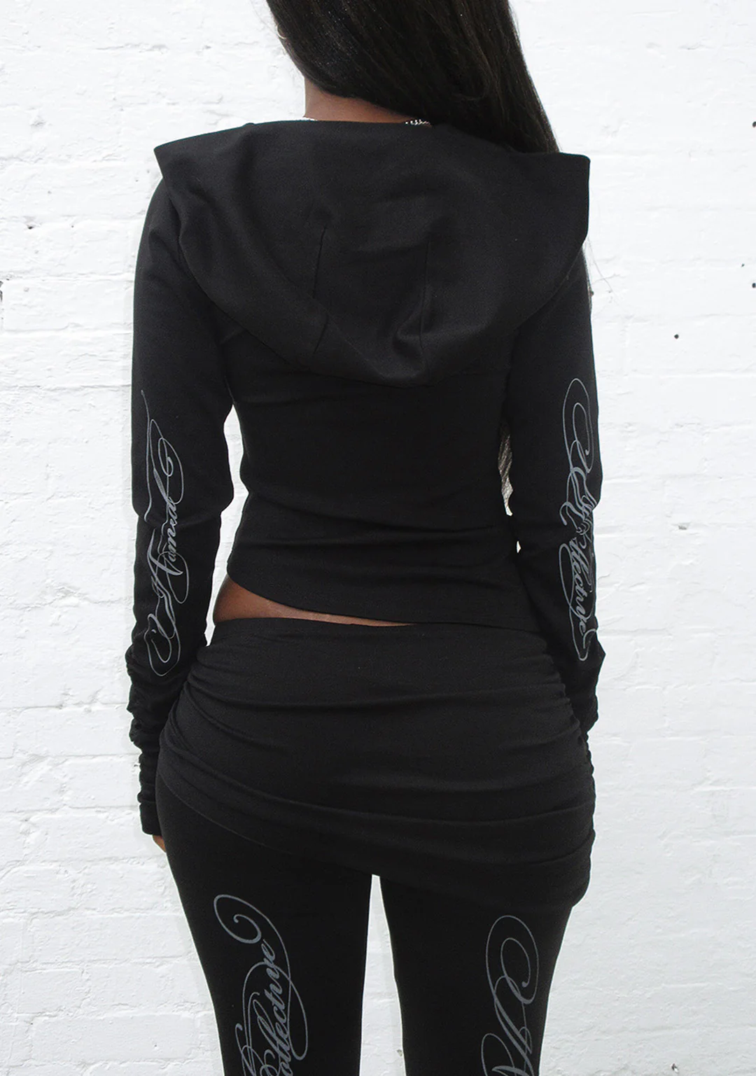 CRUSH SCULPT STRETCH DRAPE HOODIE BLACK - Image 4