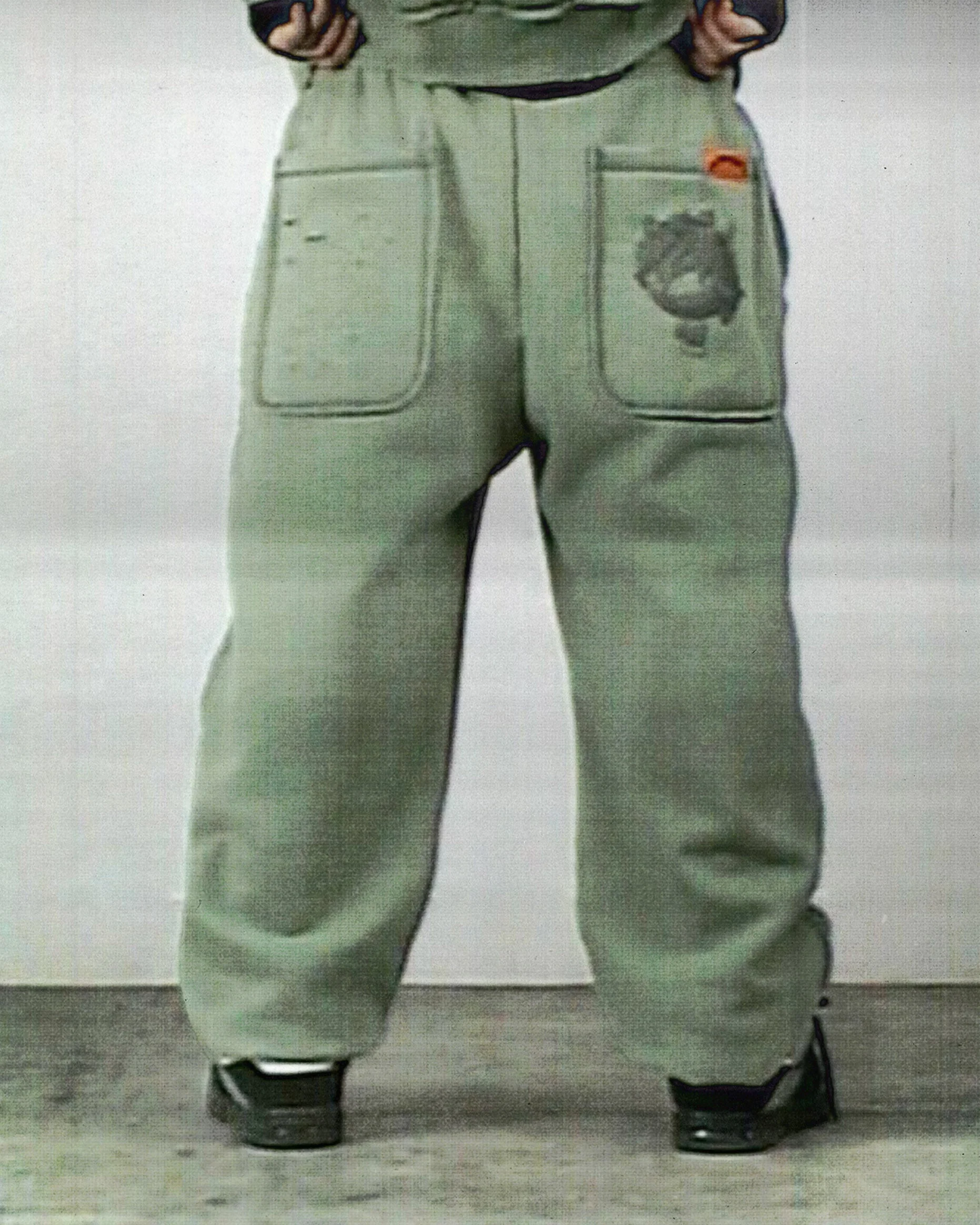 DIGI MASCOT SWEATPANTS KHAKI - Image 4