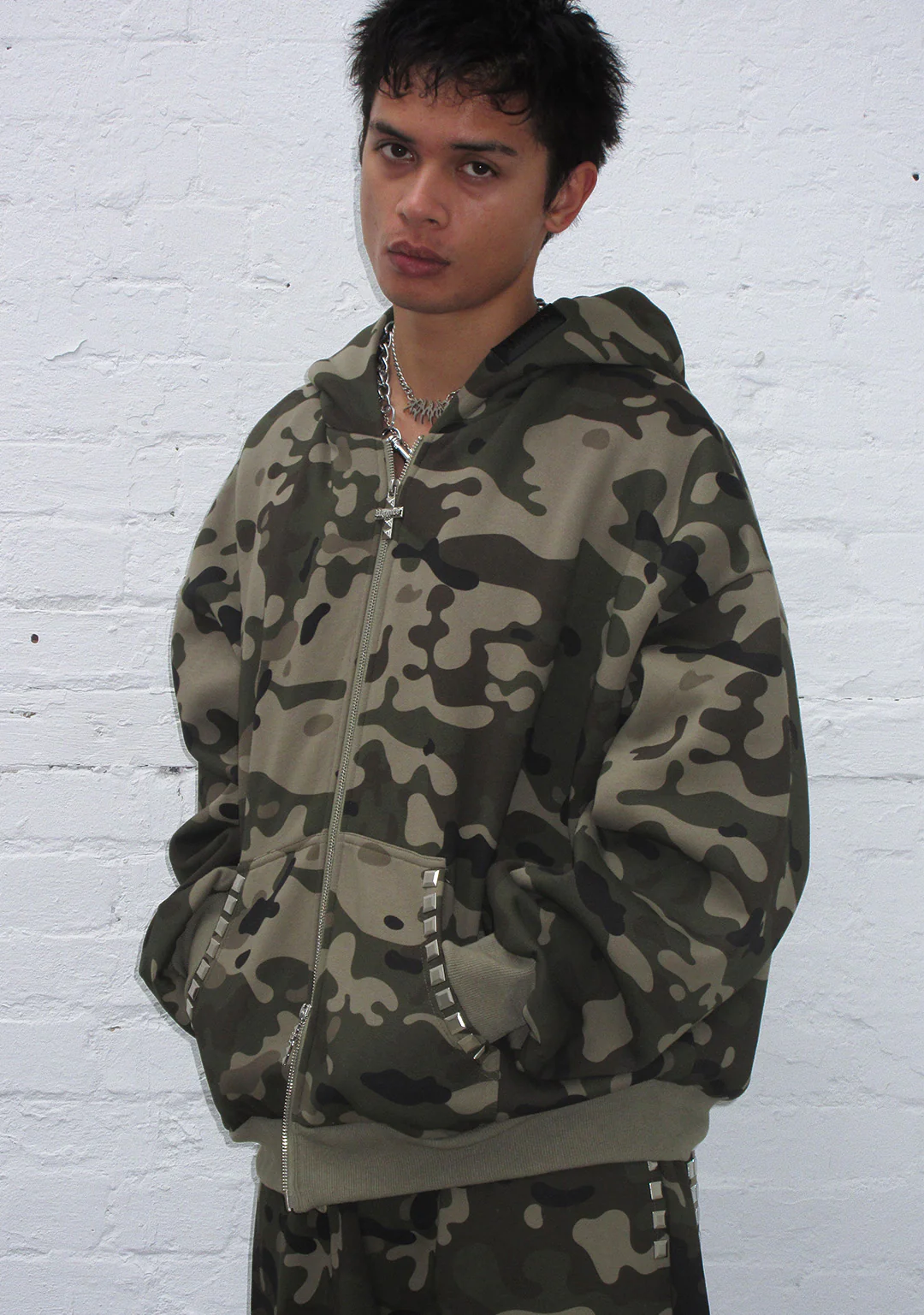 FAITHFUL STUDDED ZIP HOODIE CAMO - Image 2