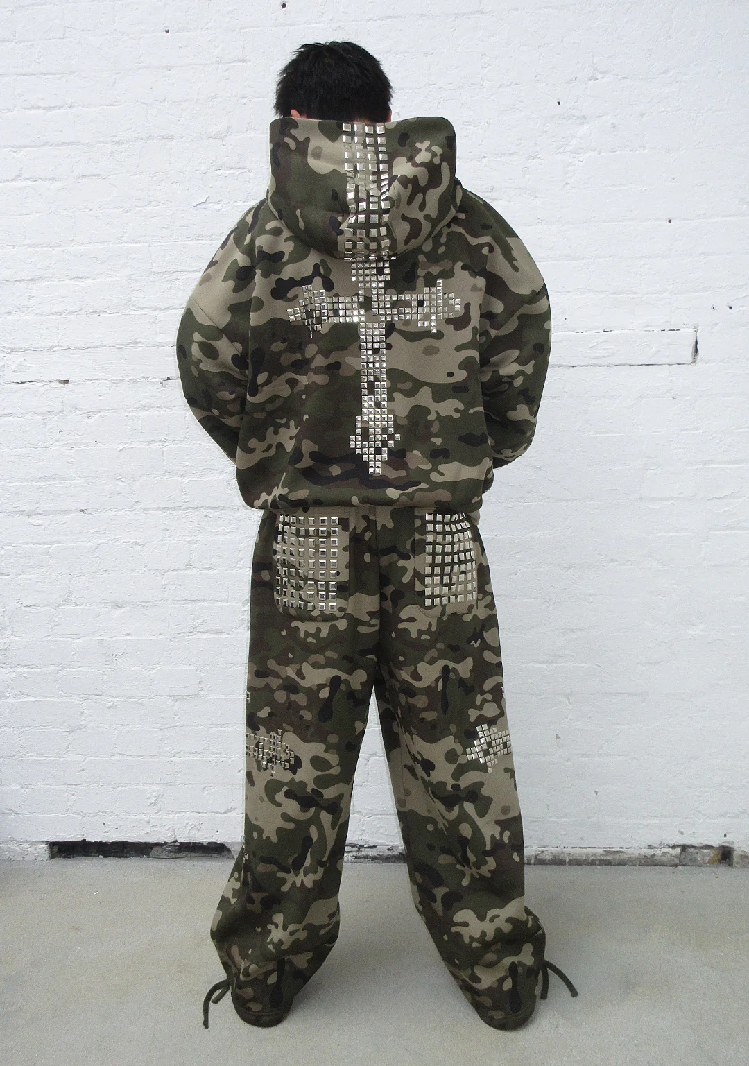 FAITHFUL STUDDED ZIP HOODIE CAMO - Image 3