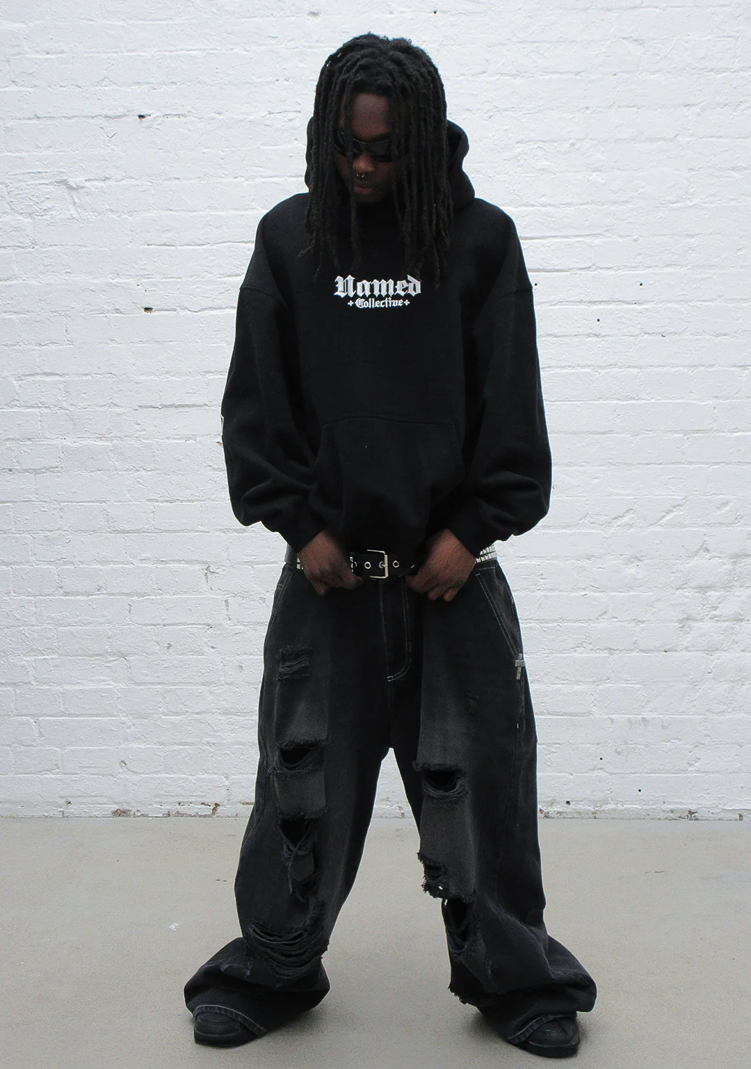 NAMED CLASSICS LOGO PULLOVER HOODIE BLACK - Image 2