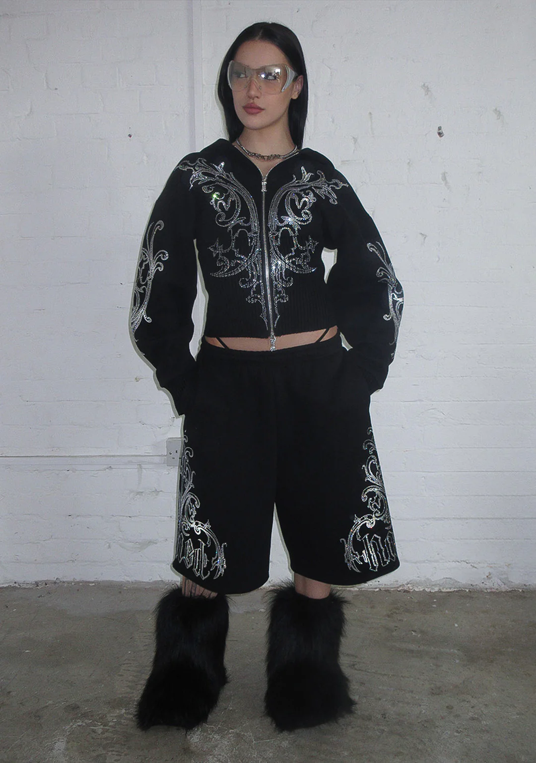 NOCTURNAL RHINESTONE OVERSIZED SWEATSHORTS BLACK - Image 5