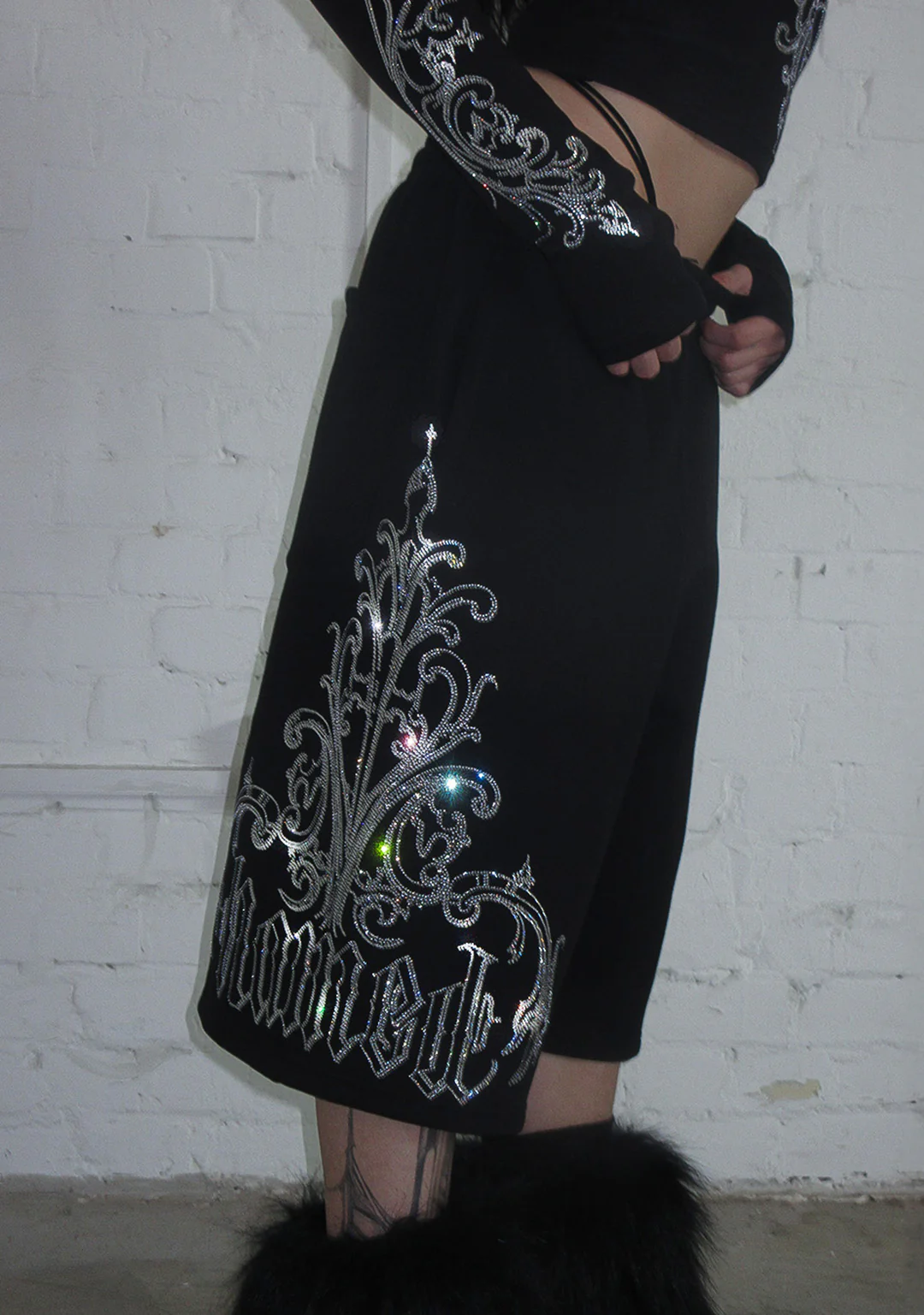 NOCTURNAL RHINESTONE OVERSIZED SWEATSHORTS BLACK - Image 6