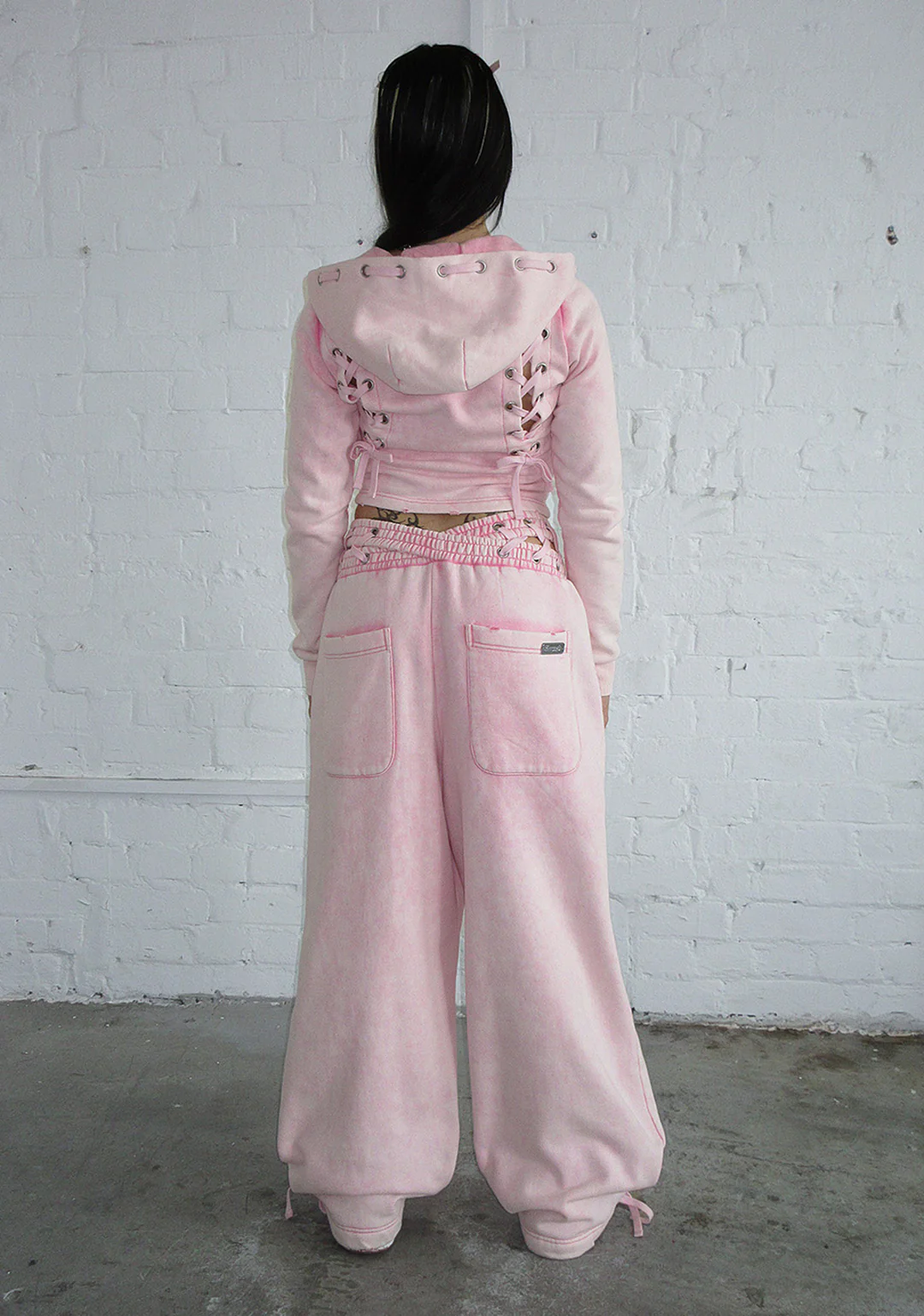VENDETTA LACE UP OVERSIZED SWEATPANTS WASHED BABY PINK - Image 4
